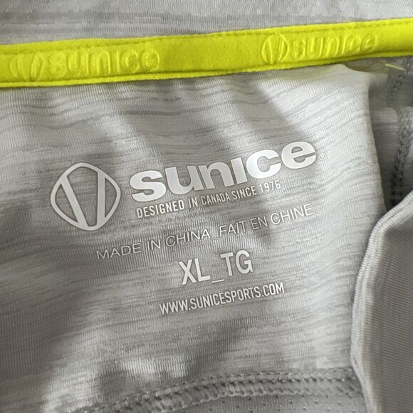 Sunice Polo Shirt Men Extra Large Grey Short Sleeve Stretch Activewear V-Neck - Picture 3 of 11